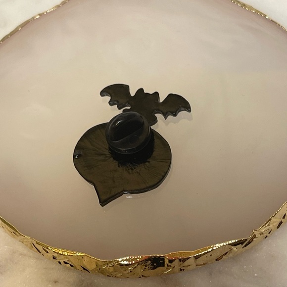 Halloween Magic Potion Pin - Picture 5 of 5